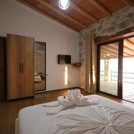 Villa Acropolis *
