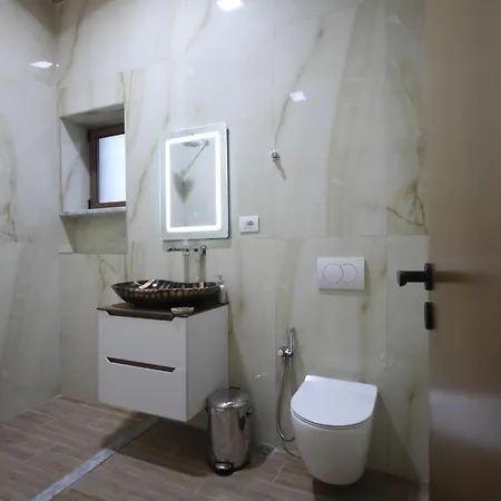 Villa Acropolis *